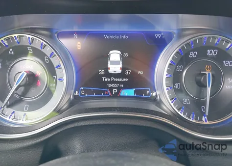 2019 Chrysler 300 Touring из США, поврежденный, VIN 2C3CCAAG7KH676048